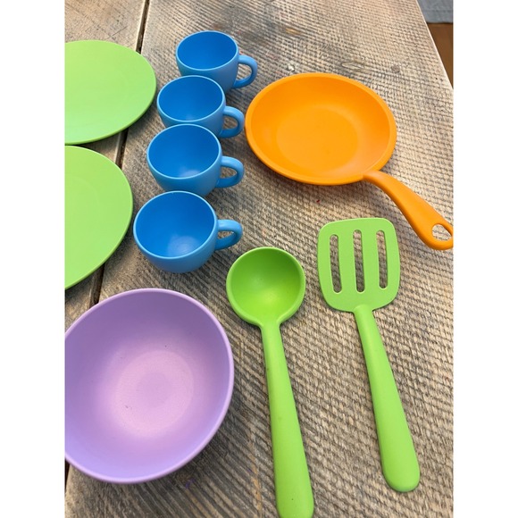 Green Toys Play Kitchen Set Kids OS Multicolor Excellent 17pc Cookware Tableware - Picture 3 of 11